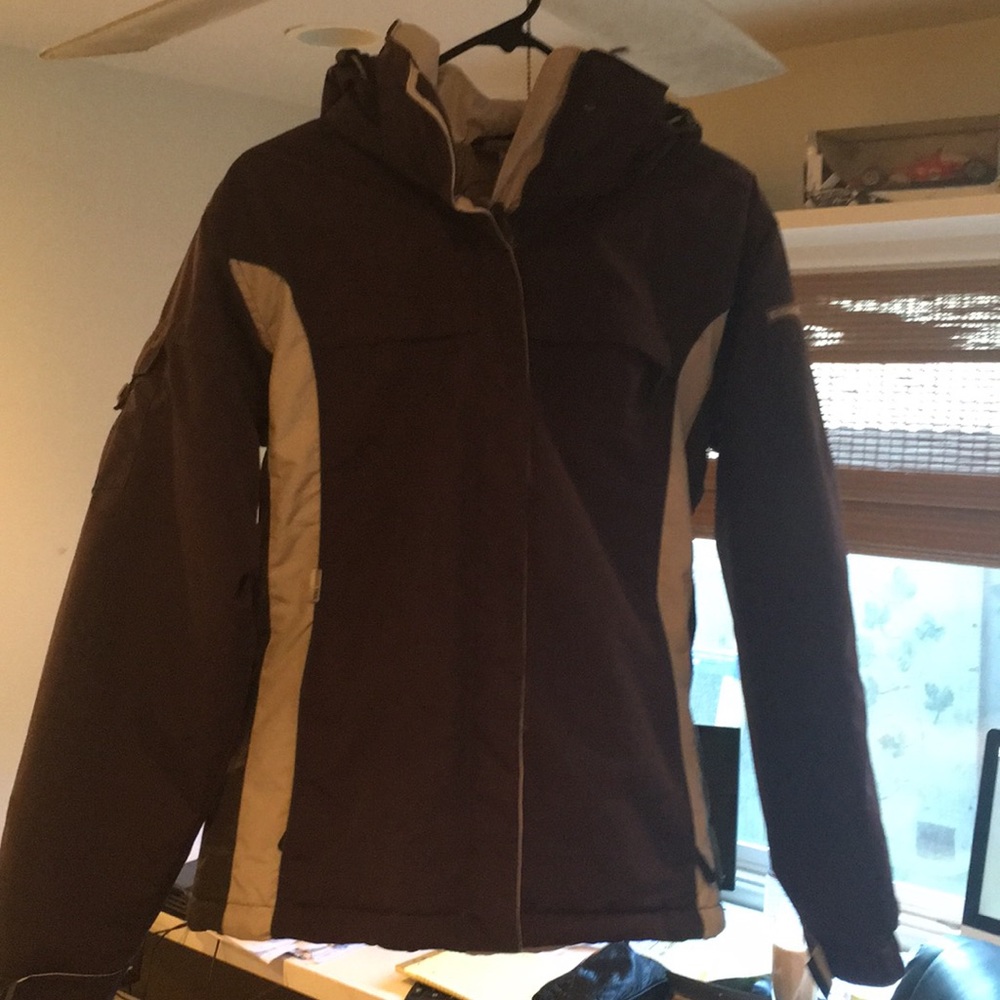 Ski Jacket - Picture 3 of 6
